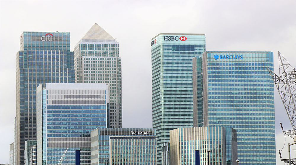 Utilizing AI in Institutional Banking to Prevent Financial Crises: A Comprehensive Guide
