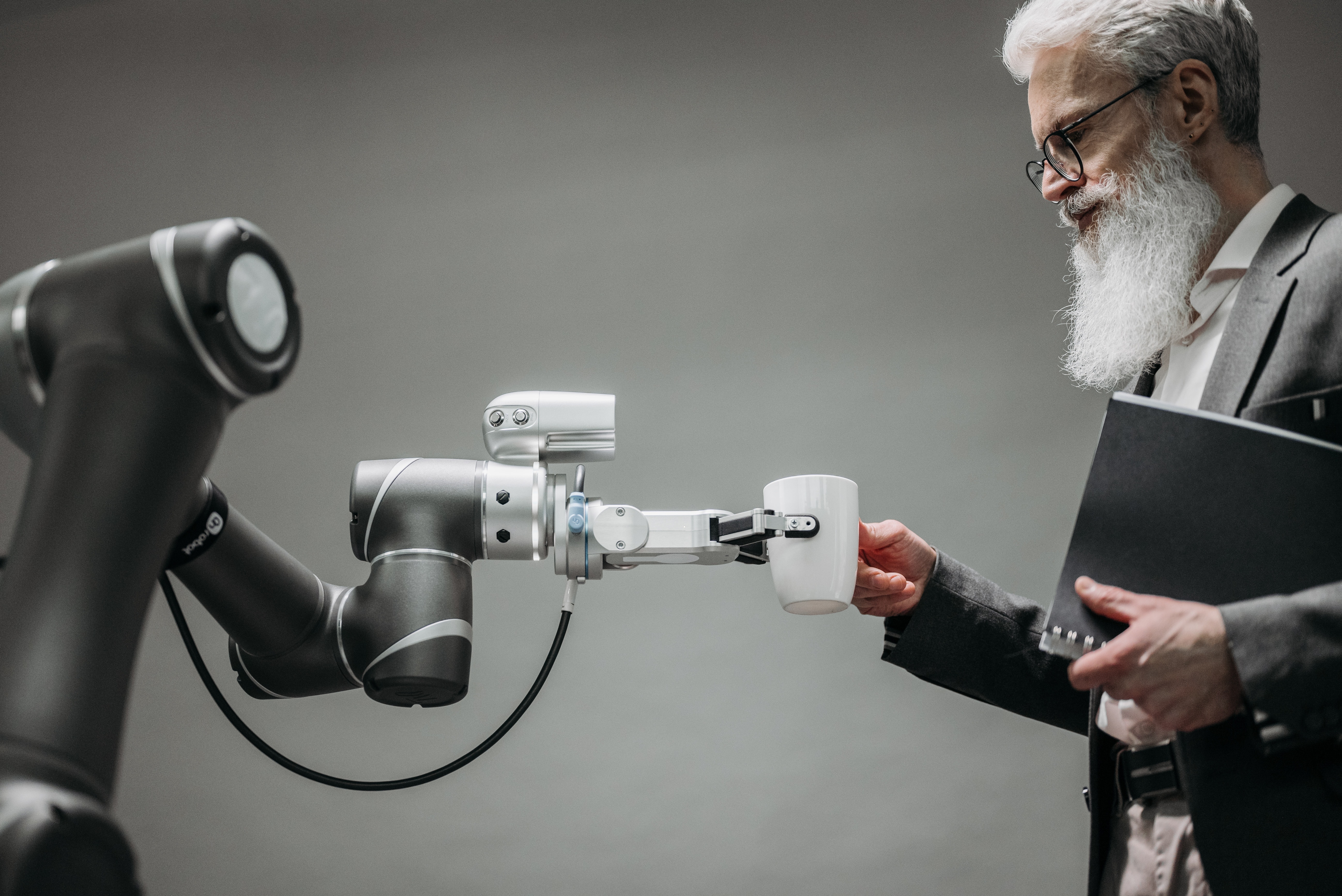 From Data to Decisions: The Power of Generative AI in Document Insight Analysis